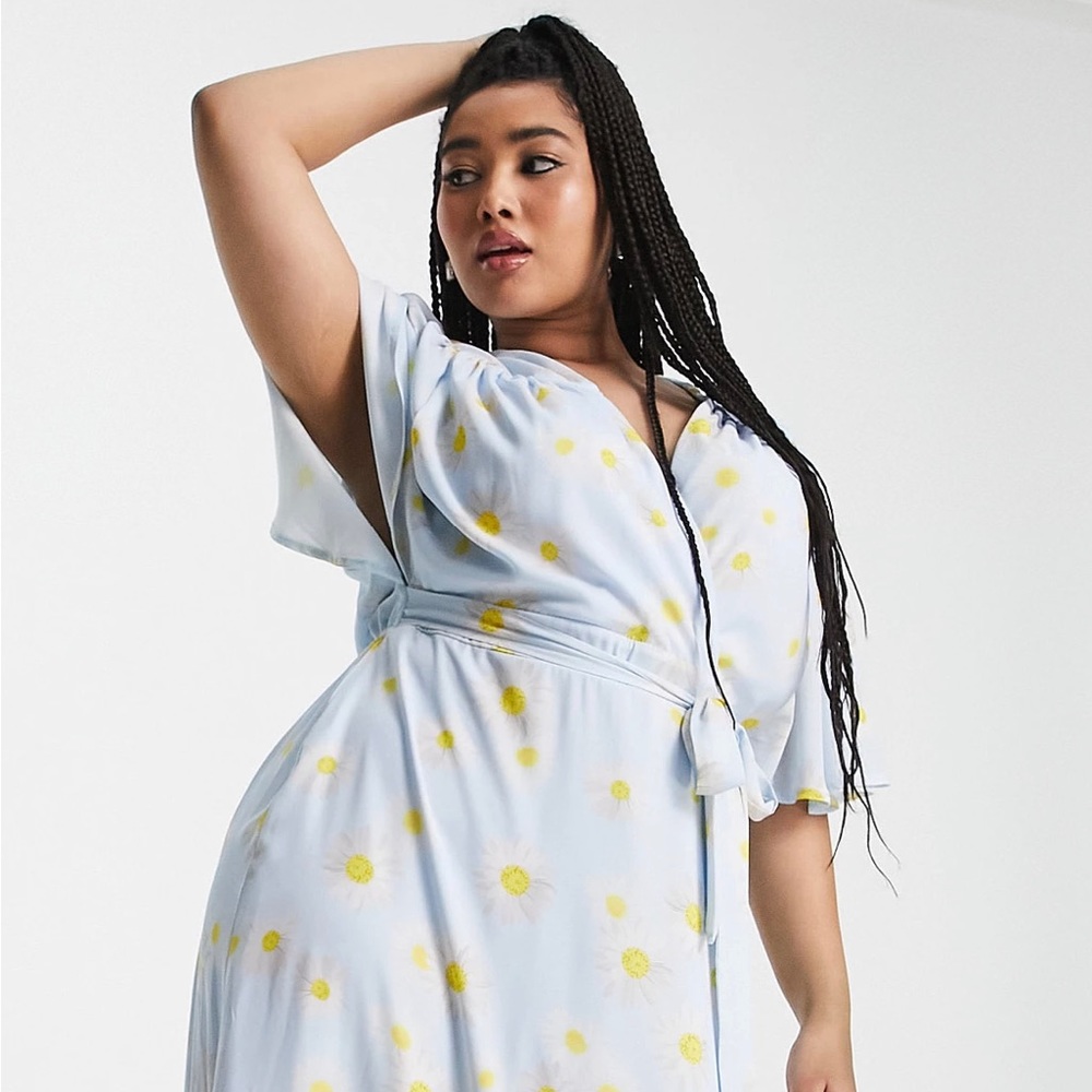 NWT ASOS Twisted Wunder blue daisy wrap dress - size 16